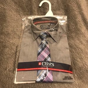 Boys Small long sleeve dress shirt & tie